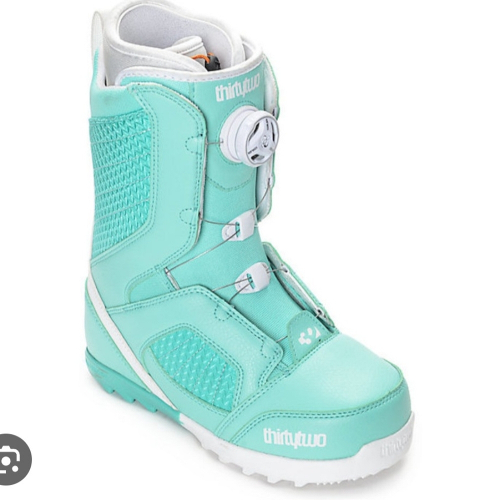 ThirtyTwo Women STW BOA Snowboard Boots - Size 7 in Mint